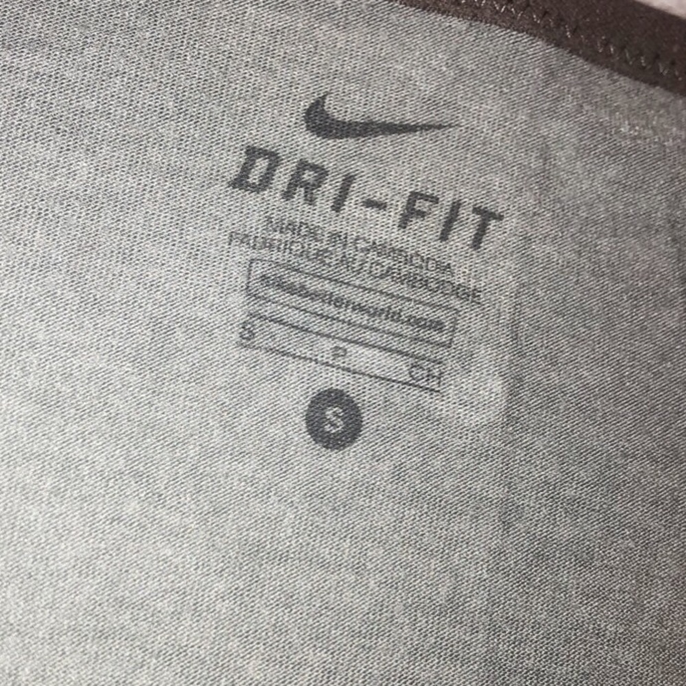 Nike Top - Picture 4 of 4